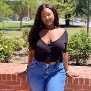 Meet your Posher, Candice